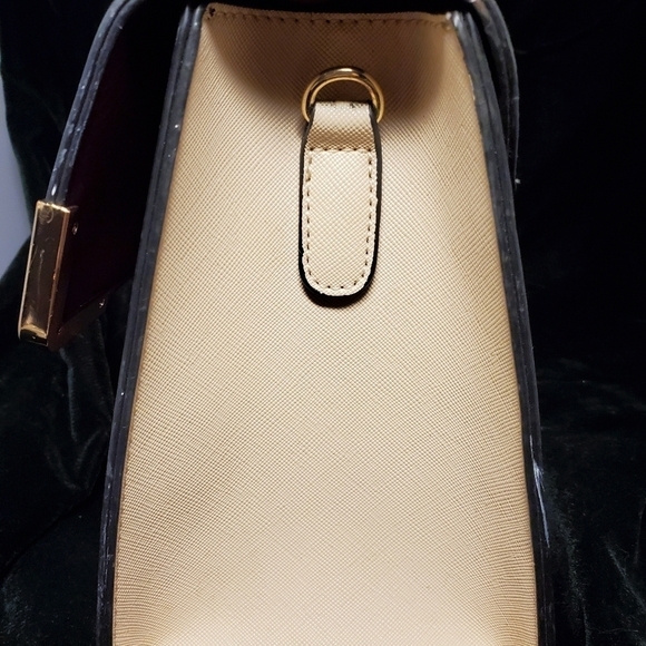 Beautiful! ~ London Dune ~ Purse ~ Optional Shoulder Strap - Picture 13 of 15